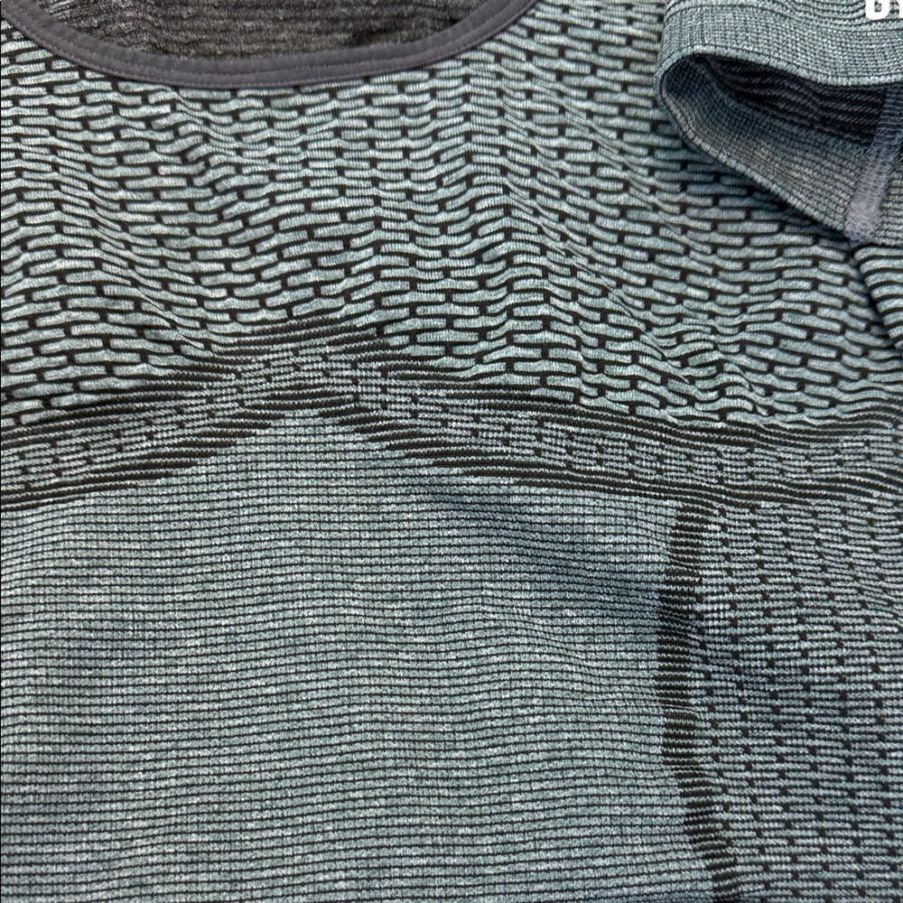 GYMSHARK cropped Top - Picture 9 of 10